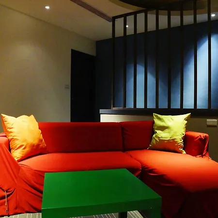 Colormix Hotel And Hostel-2